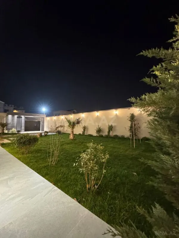 Satılır 5 otaqlı həyət evi 220 m²