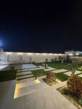 Satılır 5 otaqlı həyət evi 220 m²