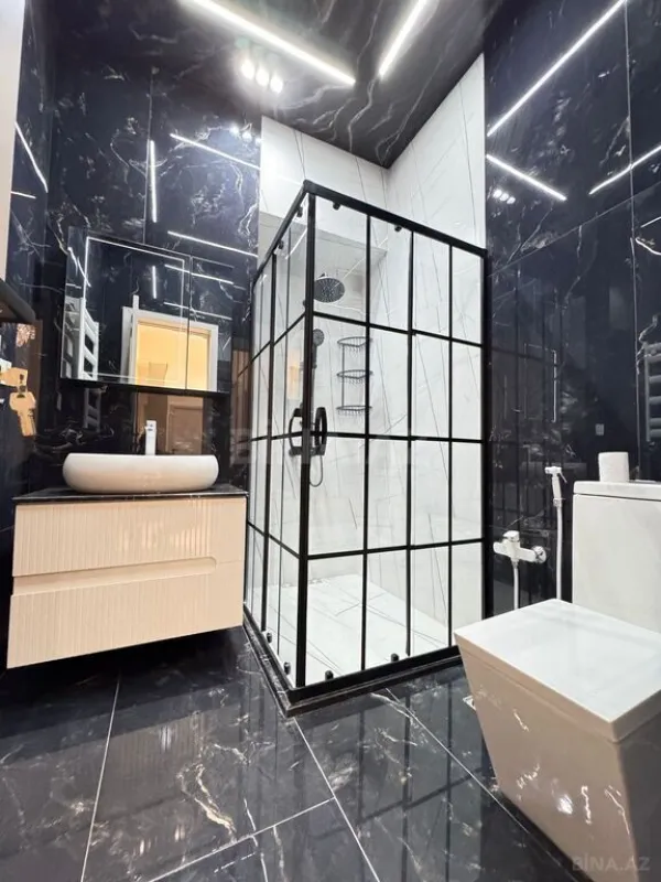 Satılır 5 otaqlı həyət evi 220 m²