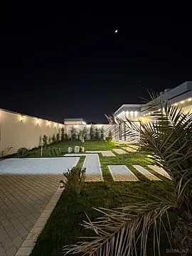 Satılır 5 otaqlı həyət evi 220 m²