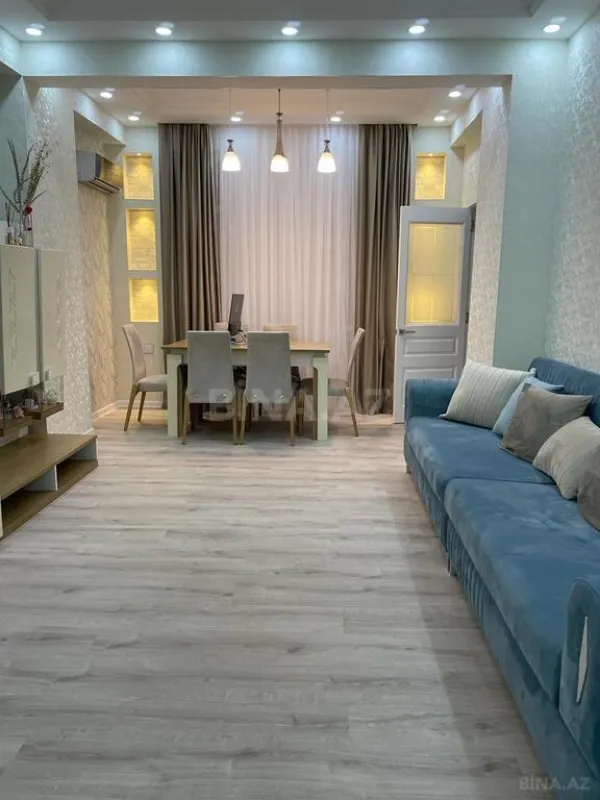 Kirayə verilir 2 otaqlı mənzil 65 m²