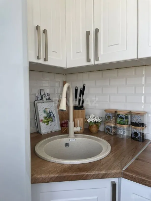 Kirayə verilir 2 otaqlı mənzil 65 m²