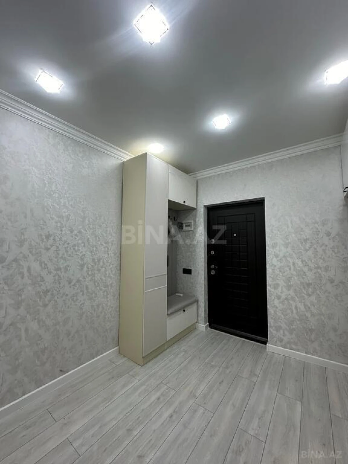 Kirayə verilir 2 otaqlı mənzil 65 m²