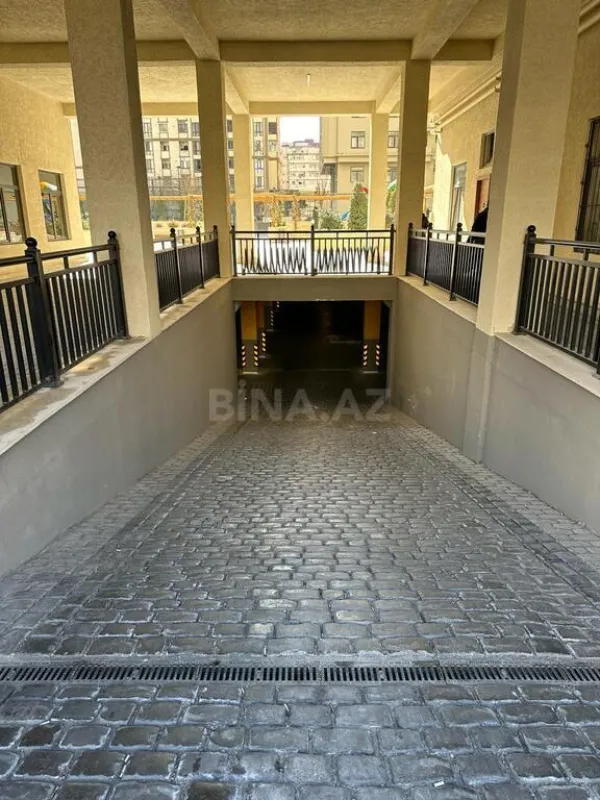 Satılır 3 otaqlı mənzil 170 m²