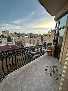 Kirayə verilir 3 otaqlı mənzil 90 m²