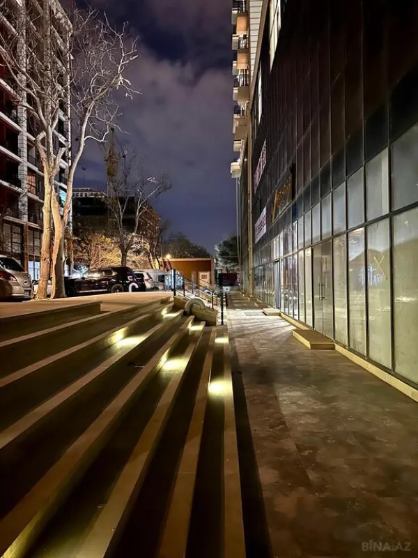 Satılır 3 otaqlı mənzil 105 m²