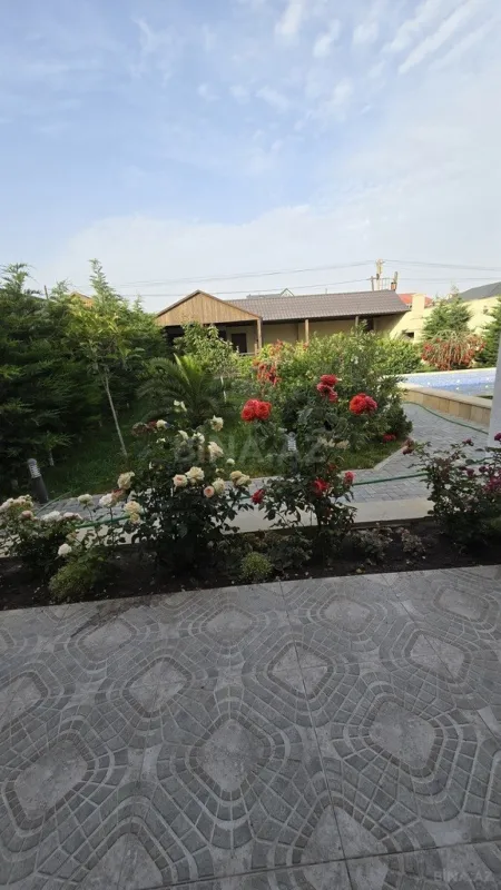 Satılır 4 otaqlı həyət evi 120 m²