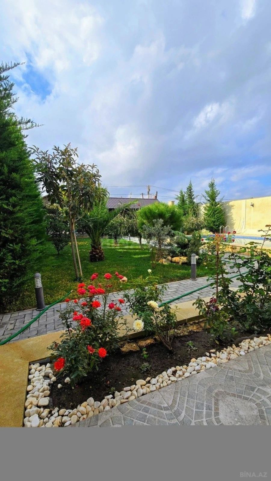 Satılır 4 otaqlı həyət evi 120 m²