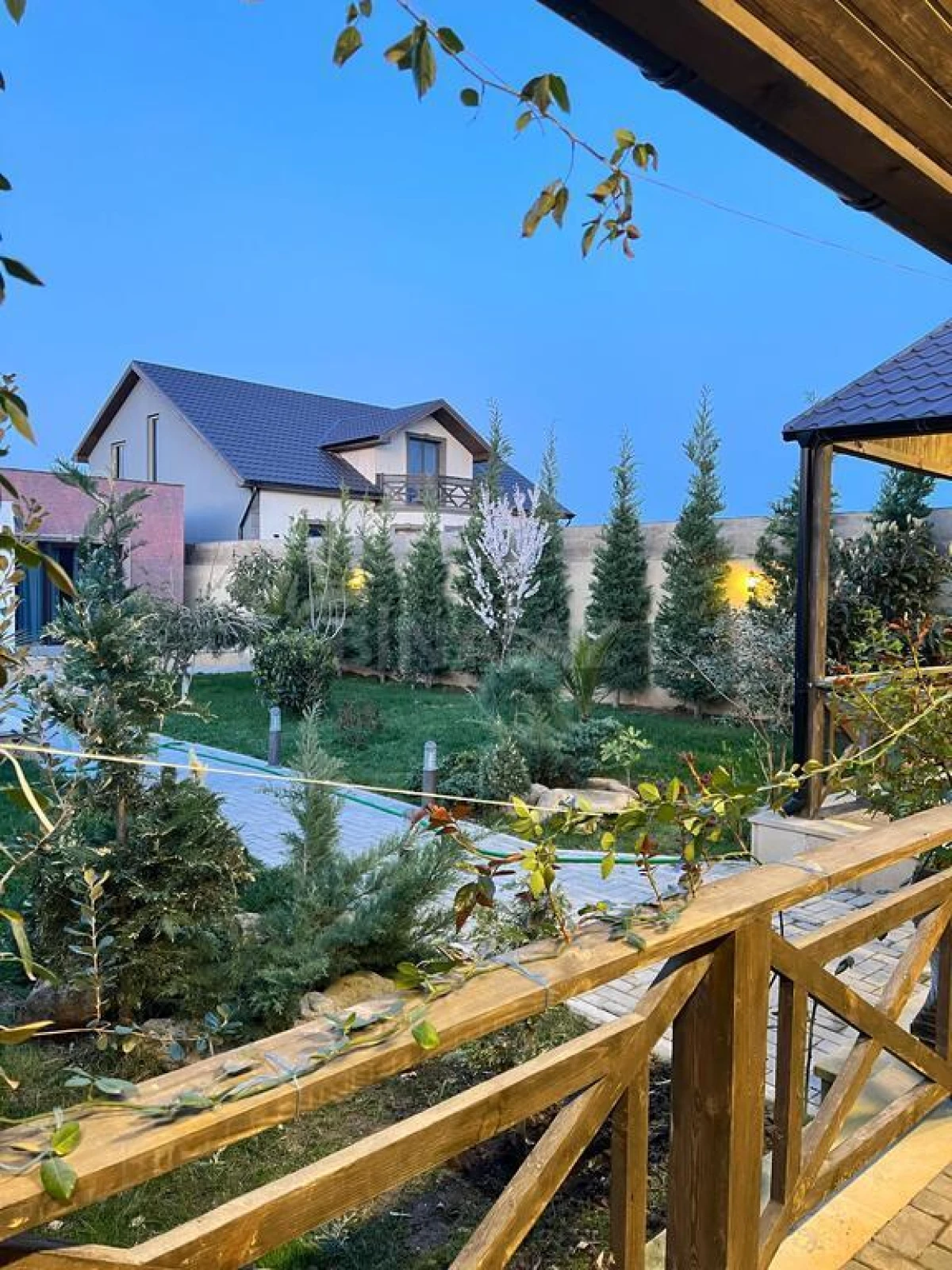 Satılır 4 otaqlı həyət evi 120 m²