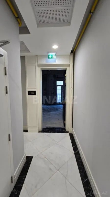 Satılır 3 otaqlı mənzil 145 m²