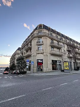 Satılır 3 otaqlı mənzil 83 m² — Bakı 3 otaq 83.00 m²