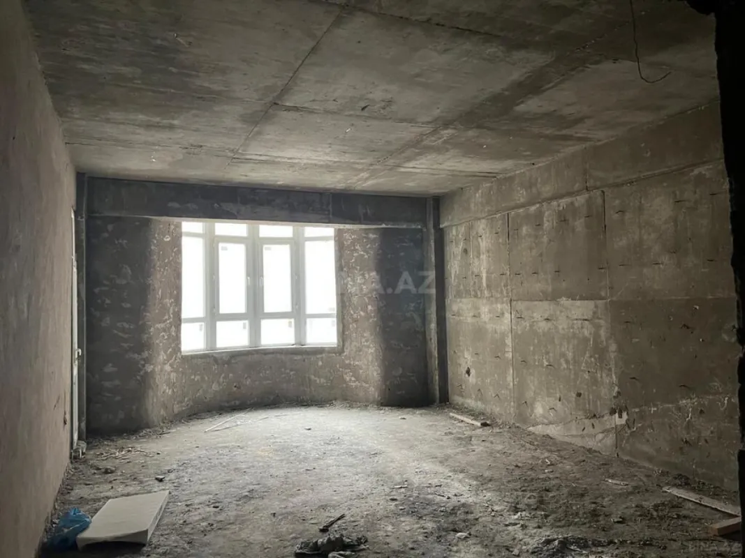 Satılır 3 otaqlı mənzil 140 m²