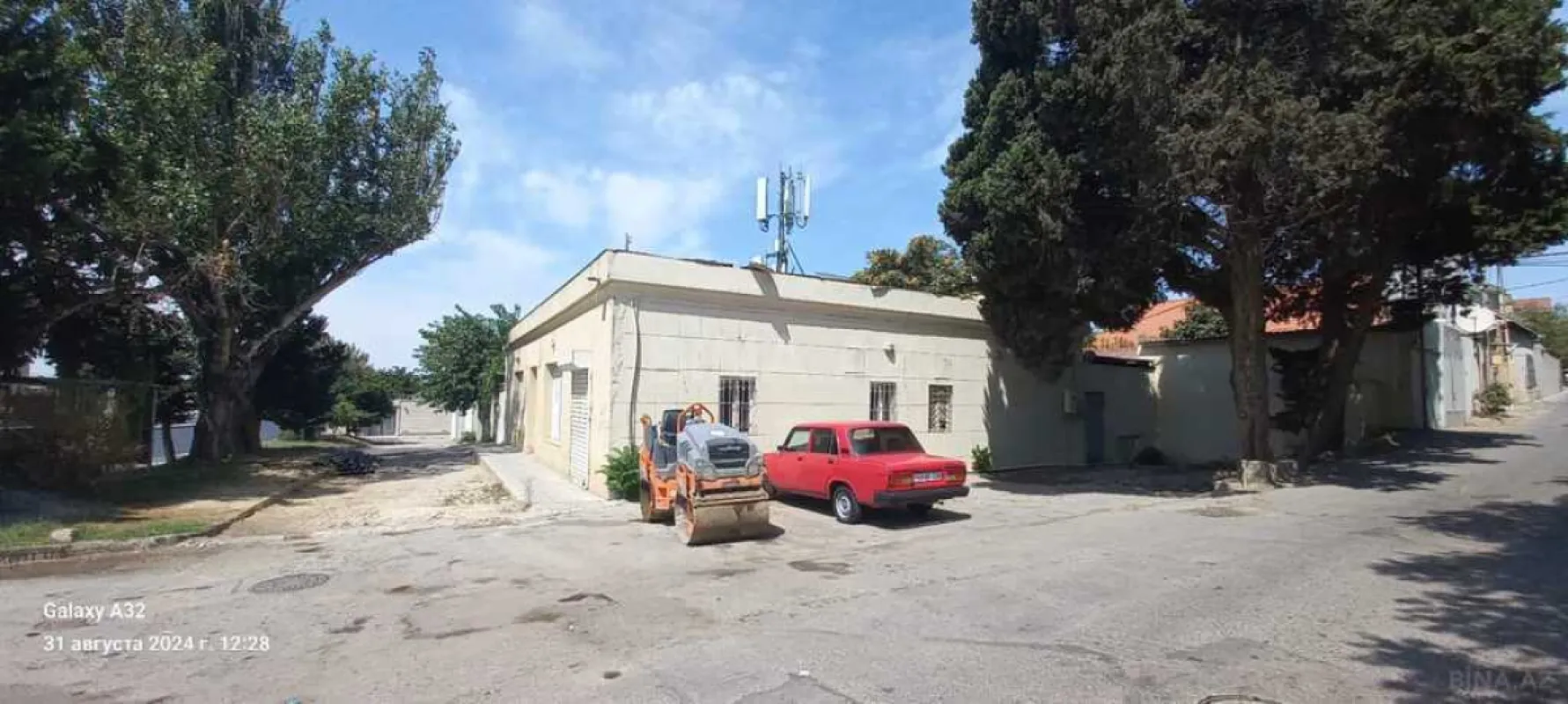 Satılır obyekt 200 m²