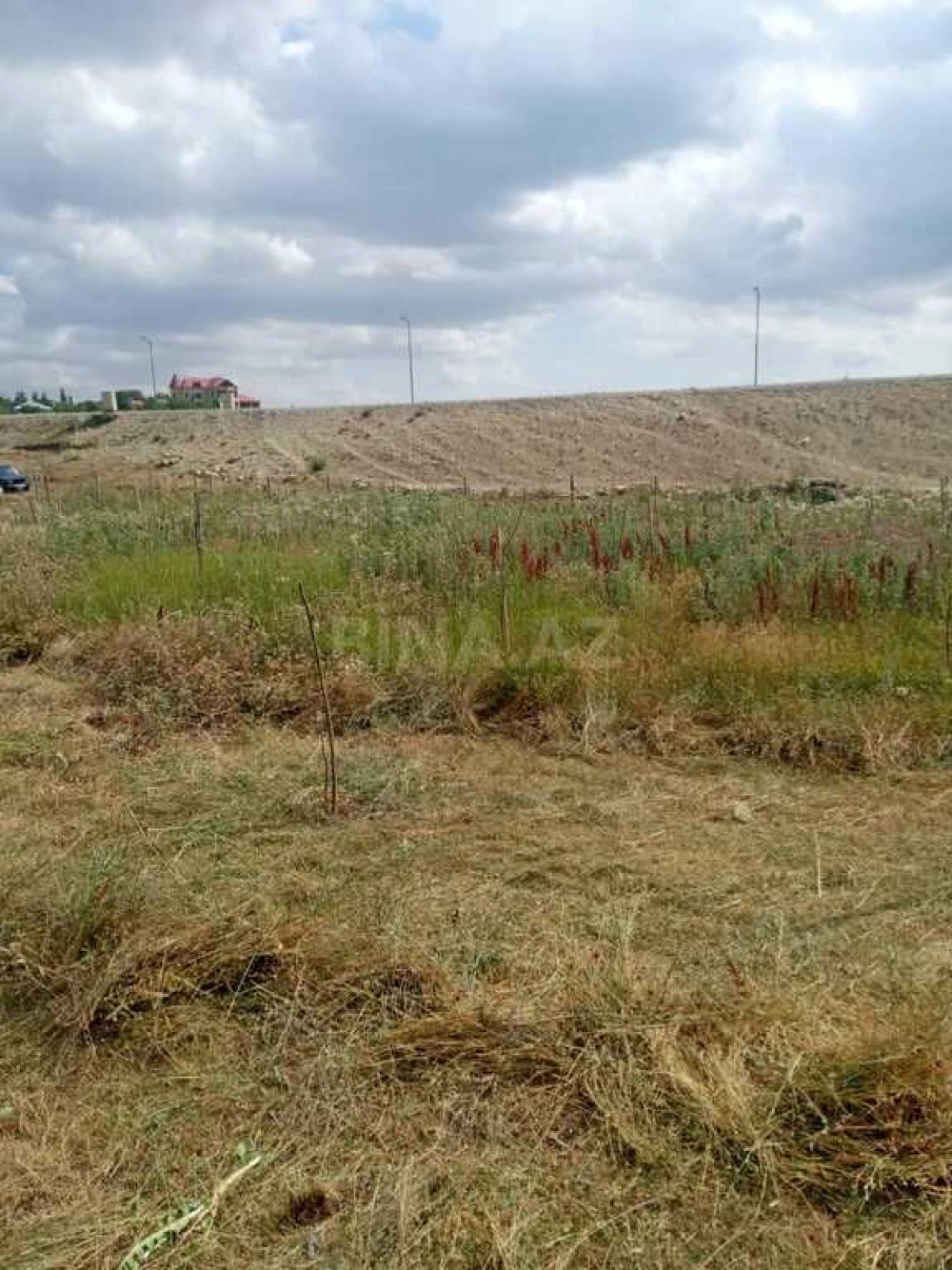 Satılır torpaq sahəsi 12 m²