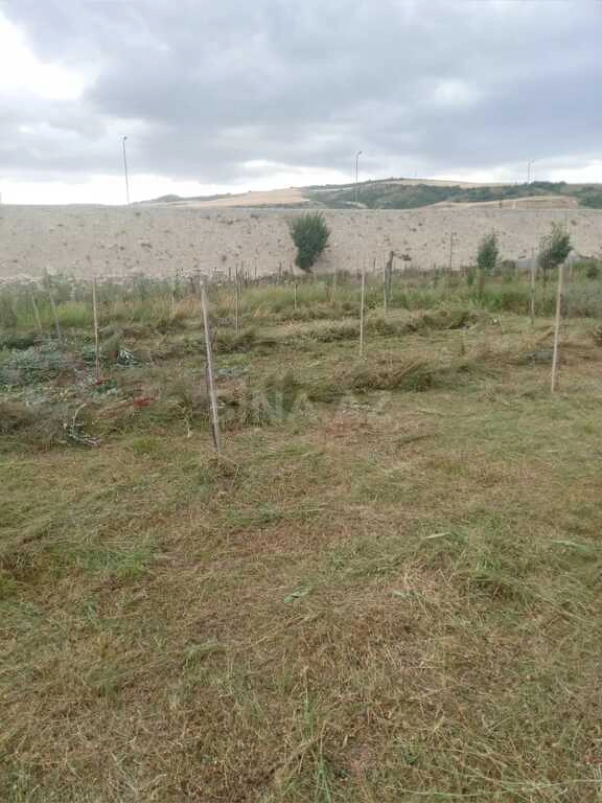 Satılır torpaq sahəsi 12 m²