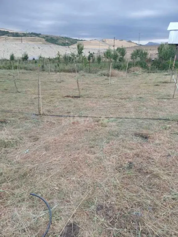 Satılır torpaq sahəsi 12 m²