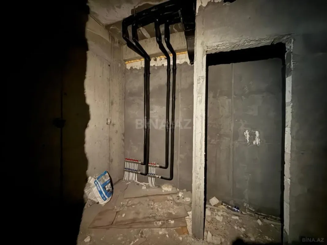 Satılır 4 otaqlı mənzil 170 m²