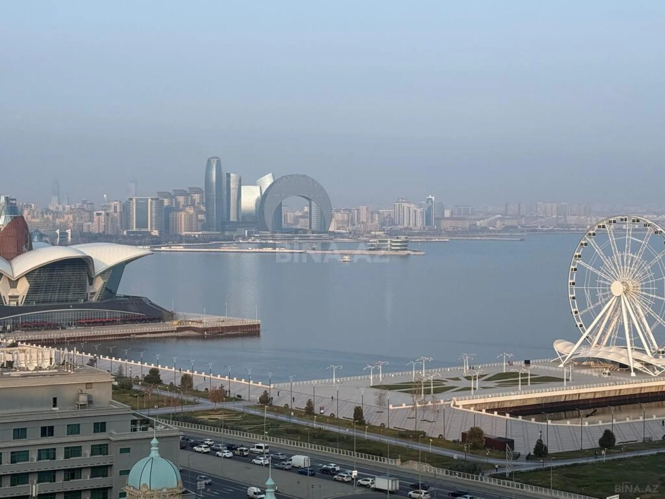 Satılır 4 otaqlı mənzil 170 m²