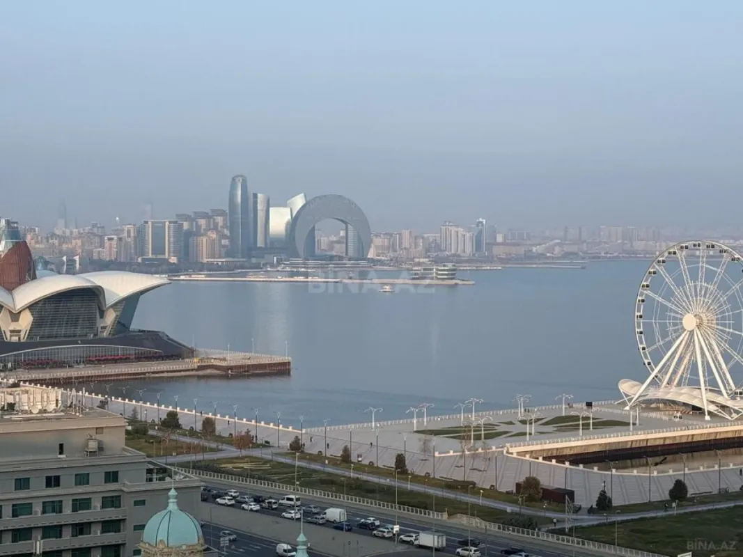 Satılır 4 otaqlı mənzil 170 m²