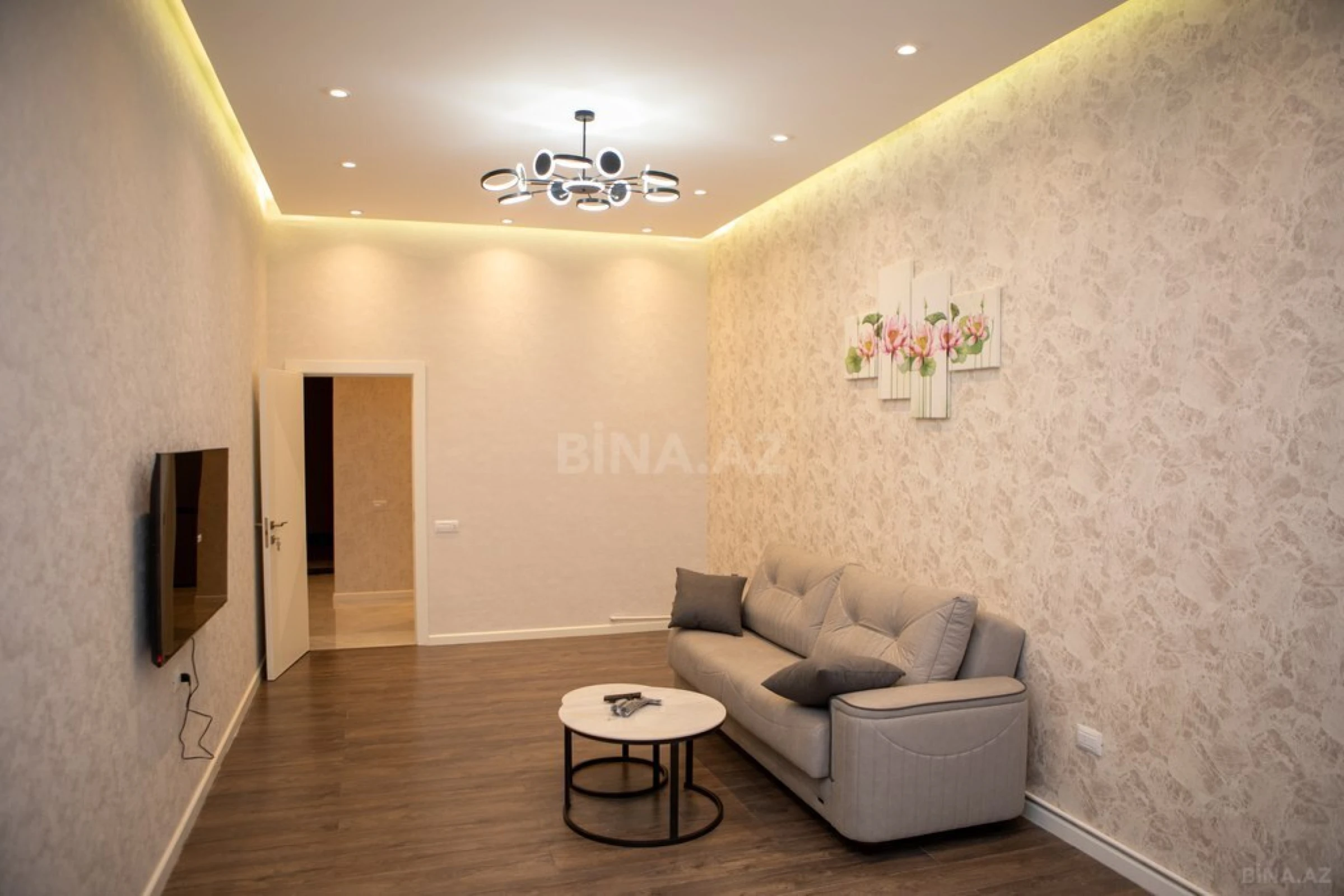 Satılır 2 otaqlı mənzil 70.8 m²