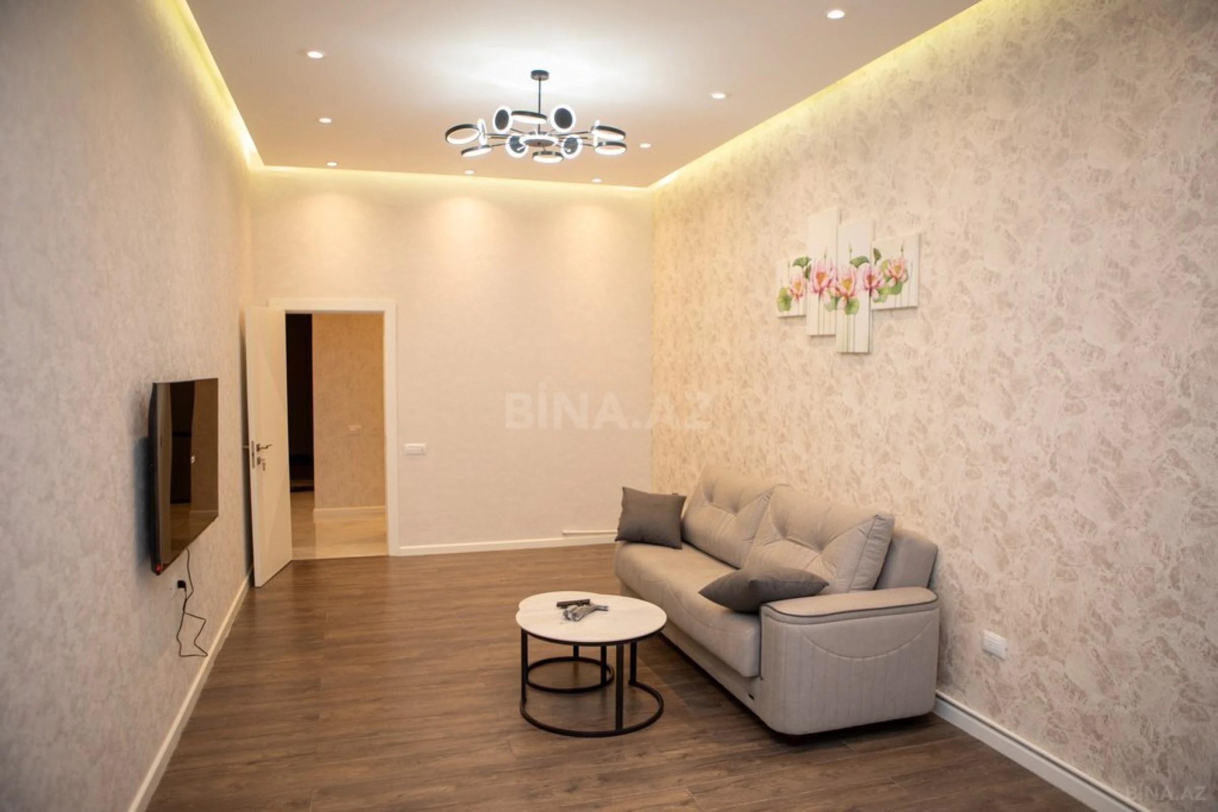 Satılır 2 otaqlı mənzil 70.8 m²