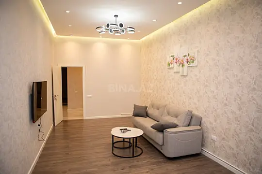 Satılır 2 otaqlı mənzil 70.8 m²