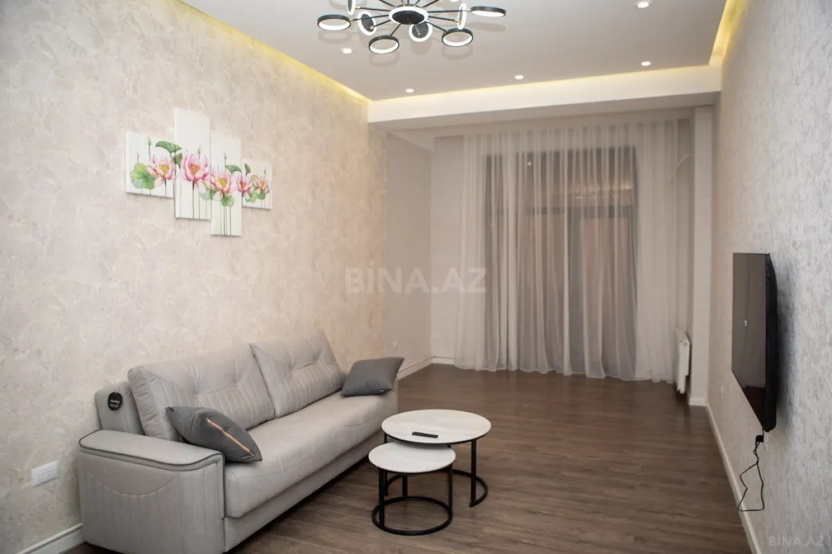Satılır 2 otaqlı mənzil 70.8 m²