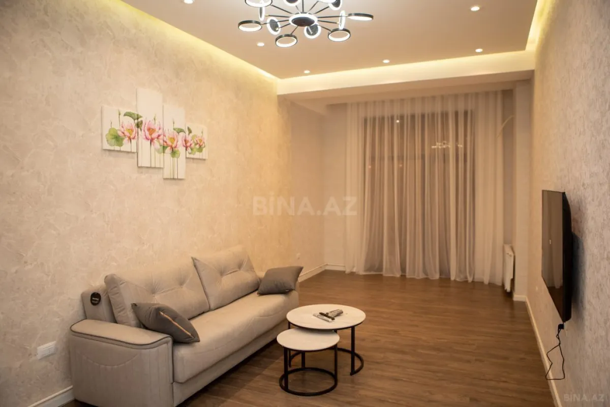 Satılır 2 otaqlı mənzil 70.8 m²
