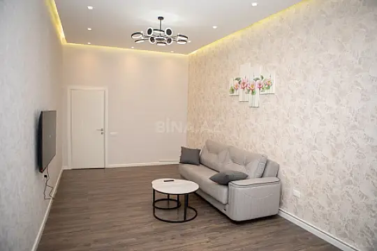 Satılır 2 otaqlı mənzil 70.8 m²