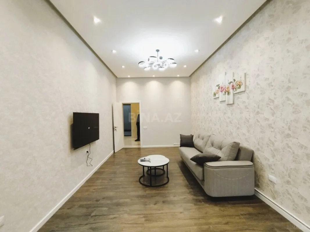 Satılır 2 otaqlı mənzil 70.8 m²
