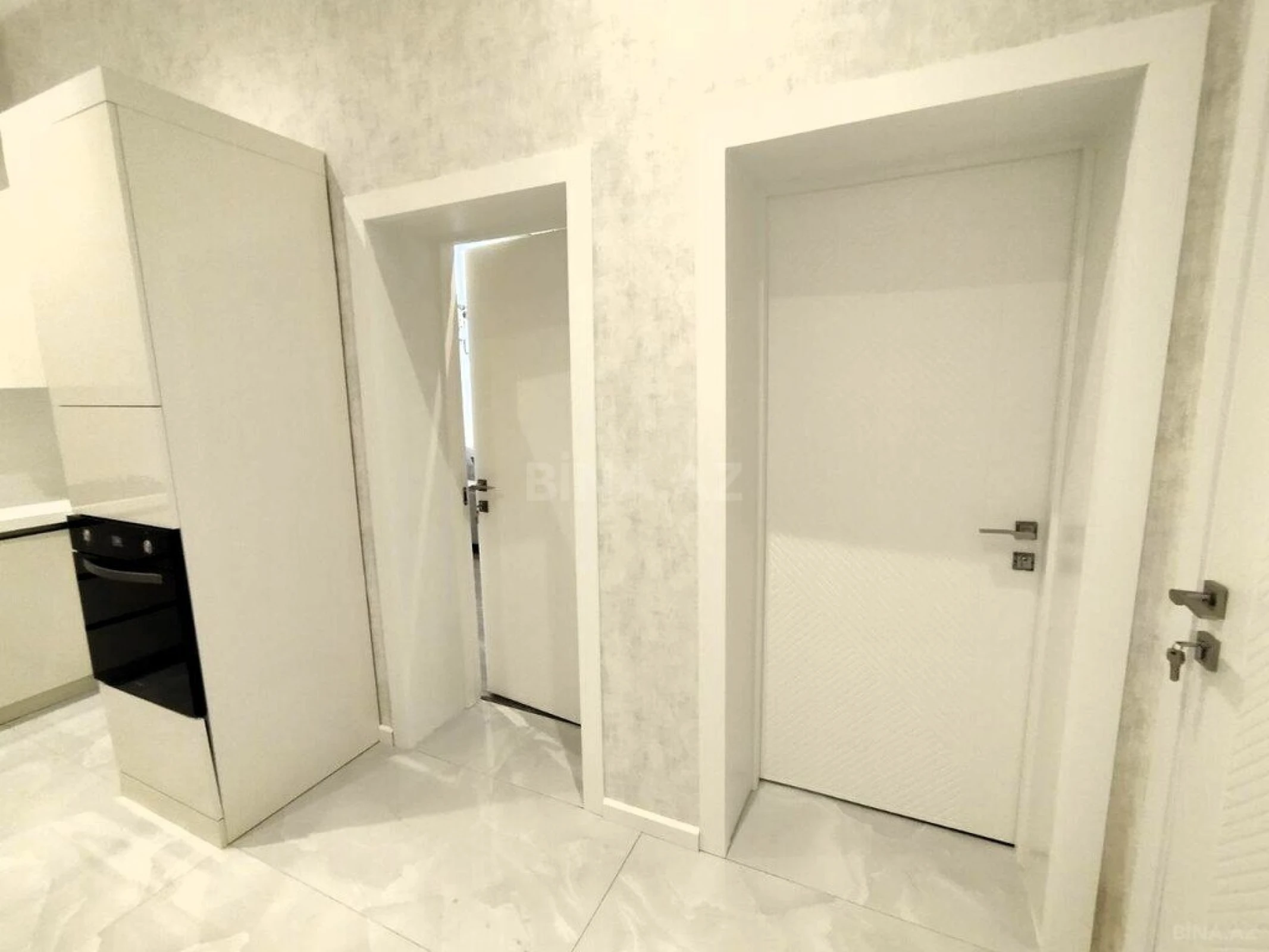 Satılır 2 otaqlı mənzil 70.8 m²