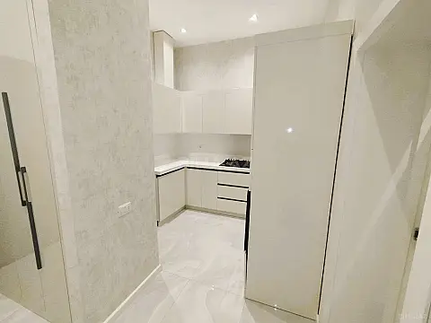 Satılır 2 otaqlı mənzil 70.8 m²