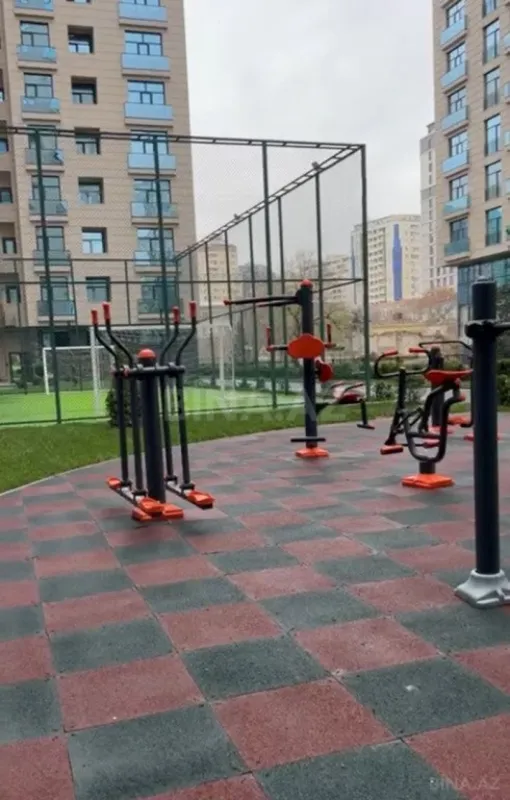 Satılır 2 otaqlı mənzil 70.8 m²