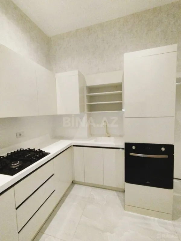 Satılır 2 otaqlı mənzil 70.8 m²