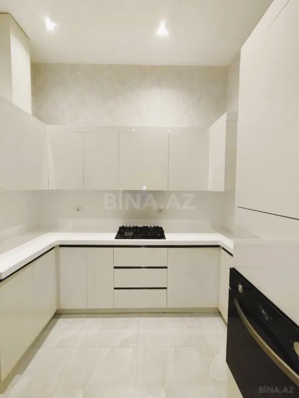 Satılır 2 otaqlı mənzil 70.8 m²