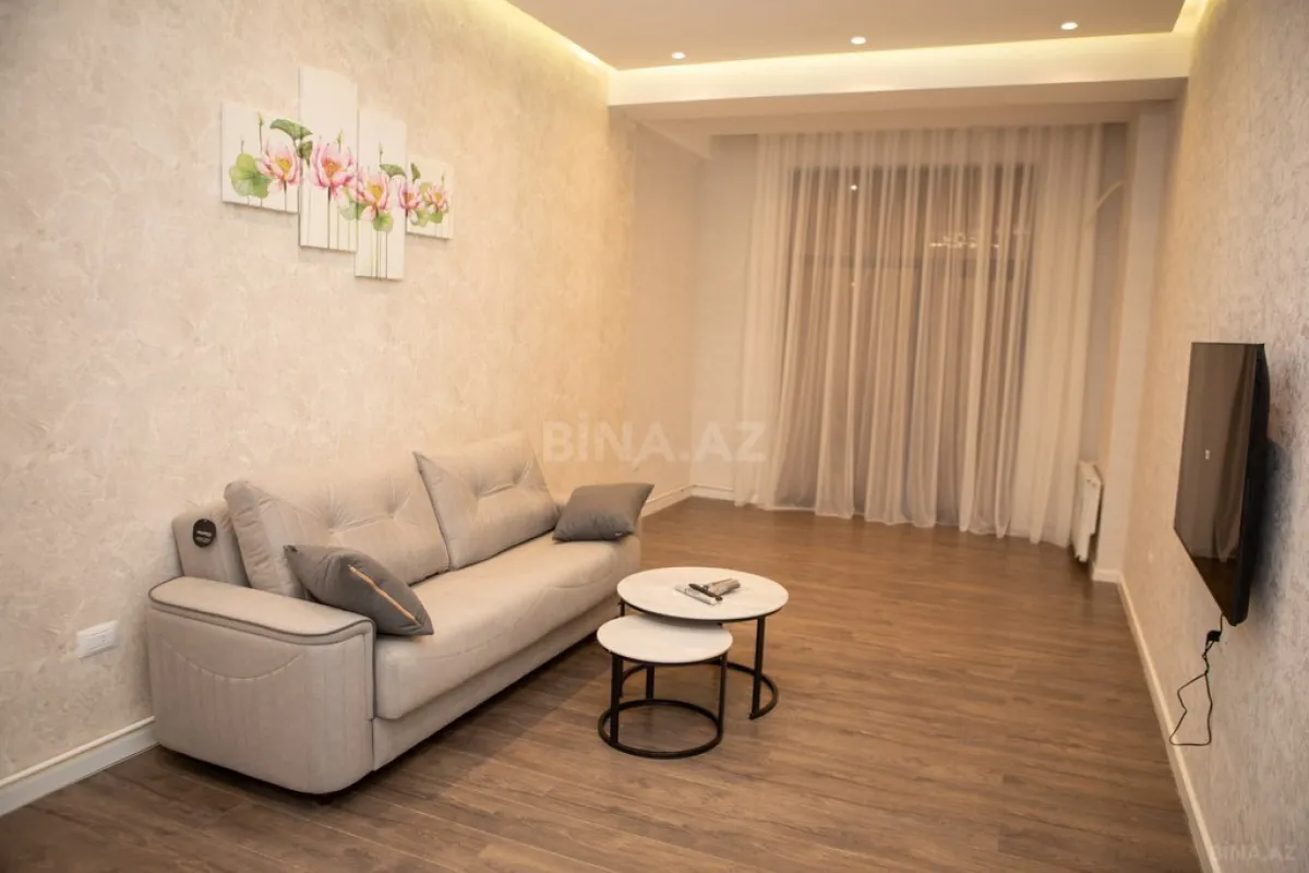 Satılır 2 otaqlı mənzil 70.8 m²