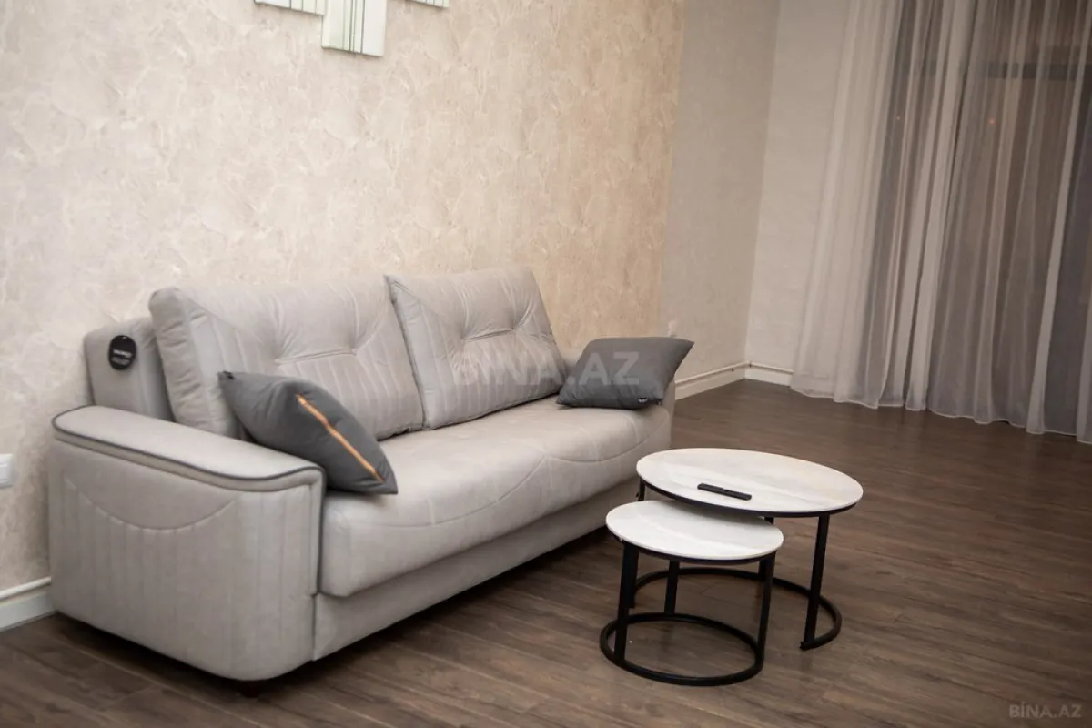 Satılır 2 otaqlı mənzil 70.8 m²