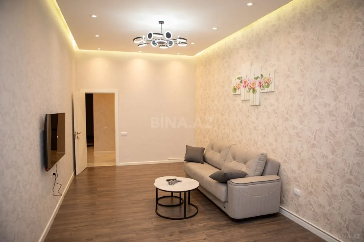 Satılır 2 otaqlı mənzil 70.8 m²