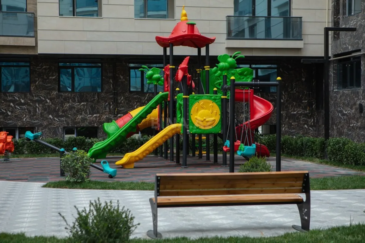 Satılır 2 otaqlı mənzil 70.8 m²