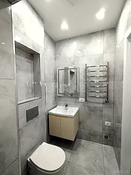 Satılır 2 otaqlı mənzil 70.8 m²