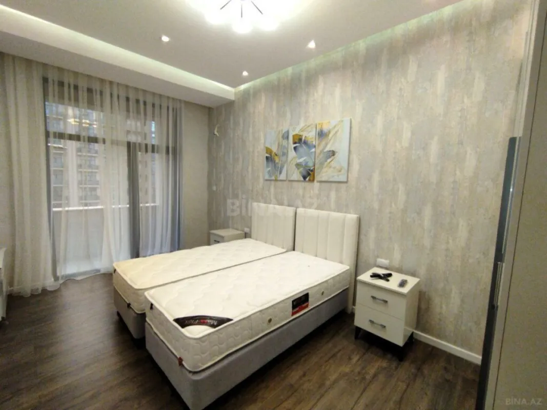 Satılır 2 otaqlı mənzil 70.8 m²