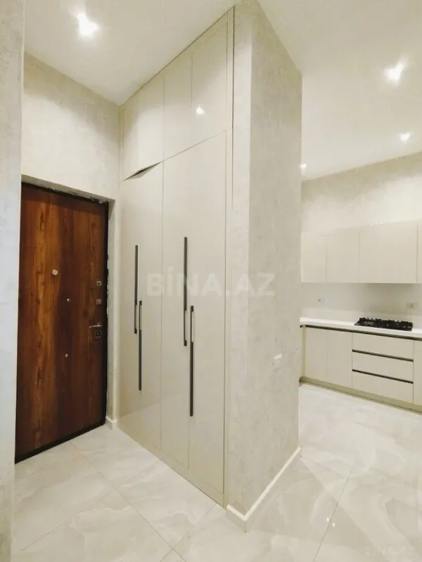 Satılır 2 otaqlı mənzil 70.8 m²