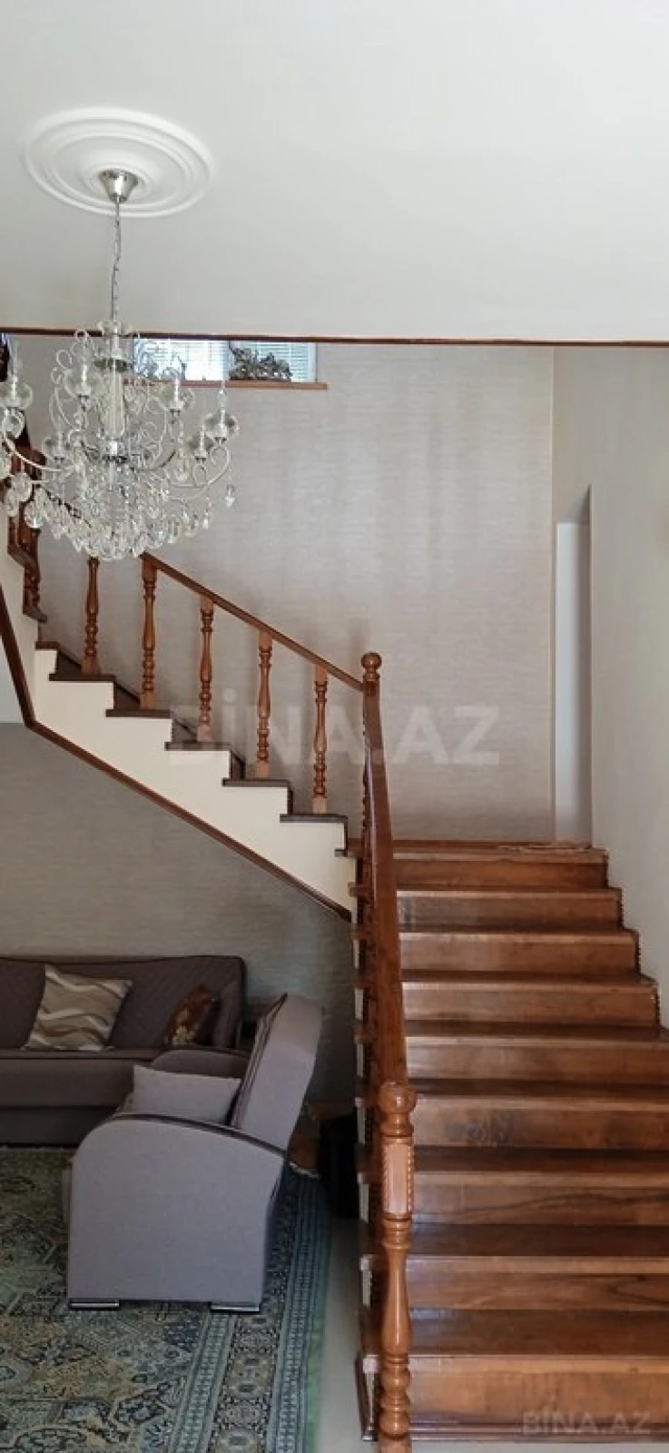 Satılır 5 otaqlı həyət evi 258 m²