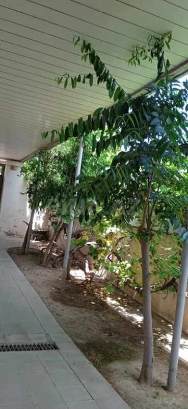 Satılır 5 otaqlı həyət evi 258 m²