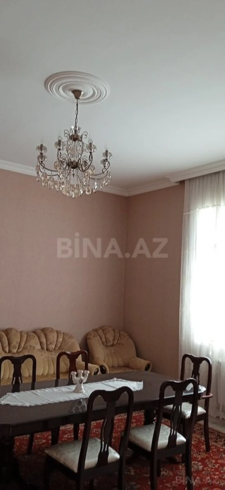 Satılır 5 otaqlı həyət evi 258 m²