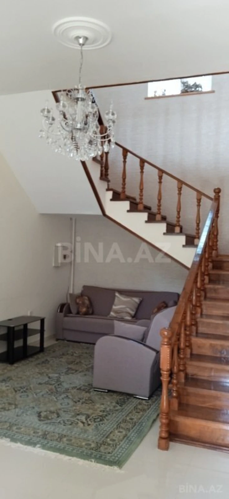 Satılır 5 otaqlı həyət evi 258 m²