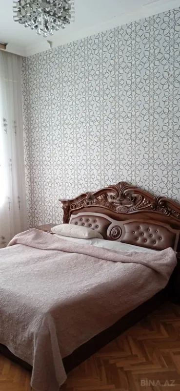 Satılır 5 otaqlı həyət evi 258 m²