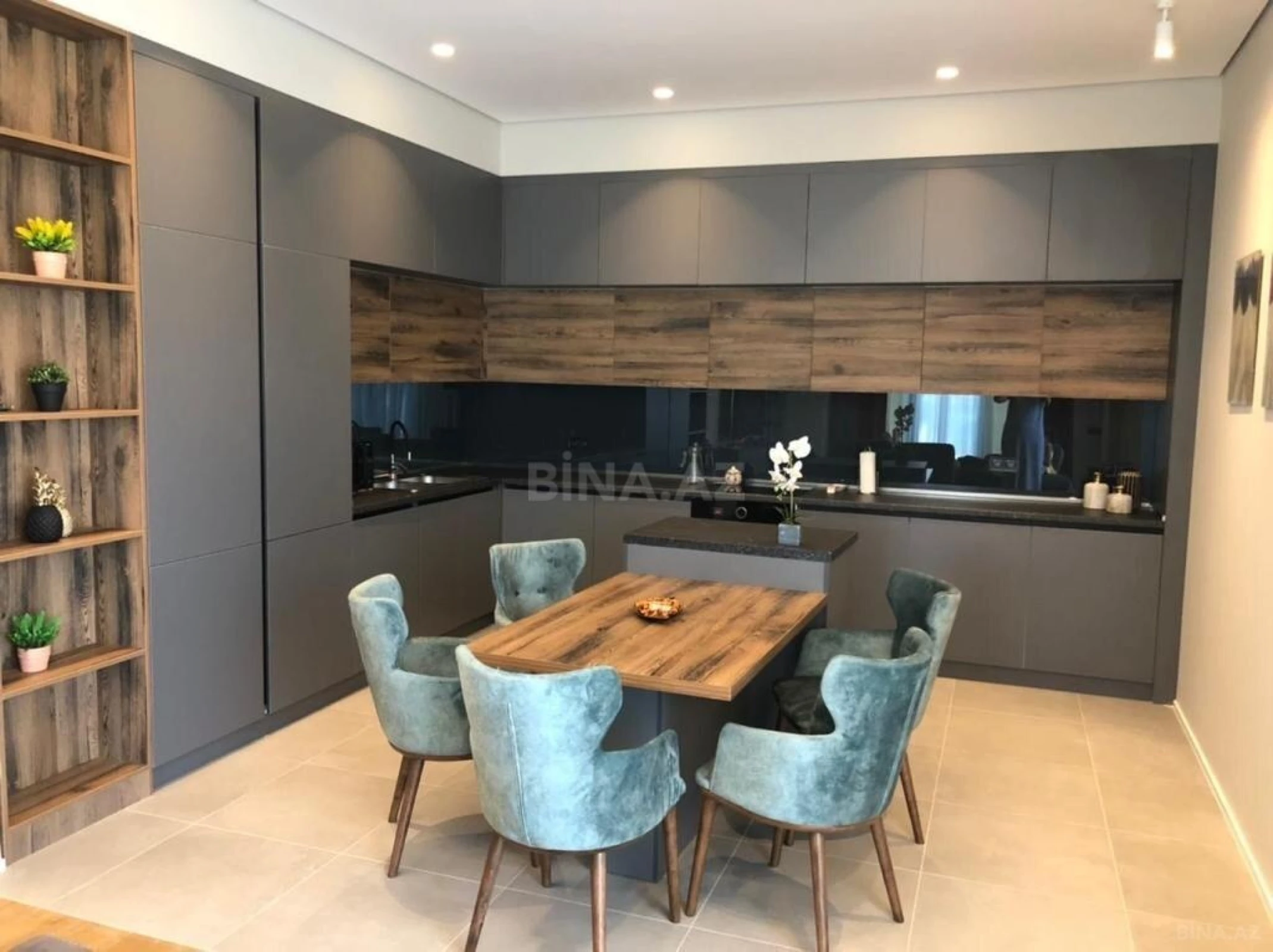 Kirayə verilir 3 otaqlı mənzil 115 m²