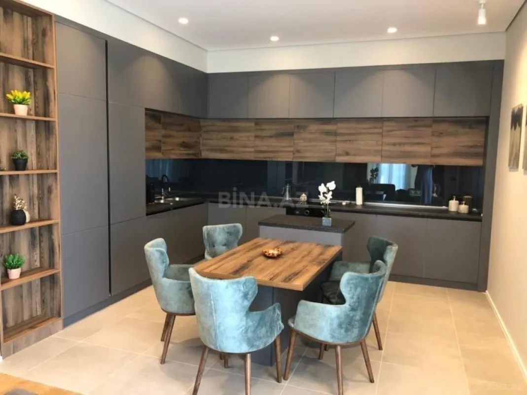 Kirayə verilir 3 otaqlı mənzil 115 m²