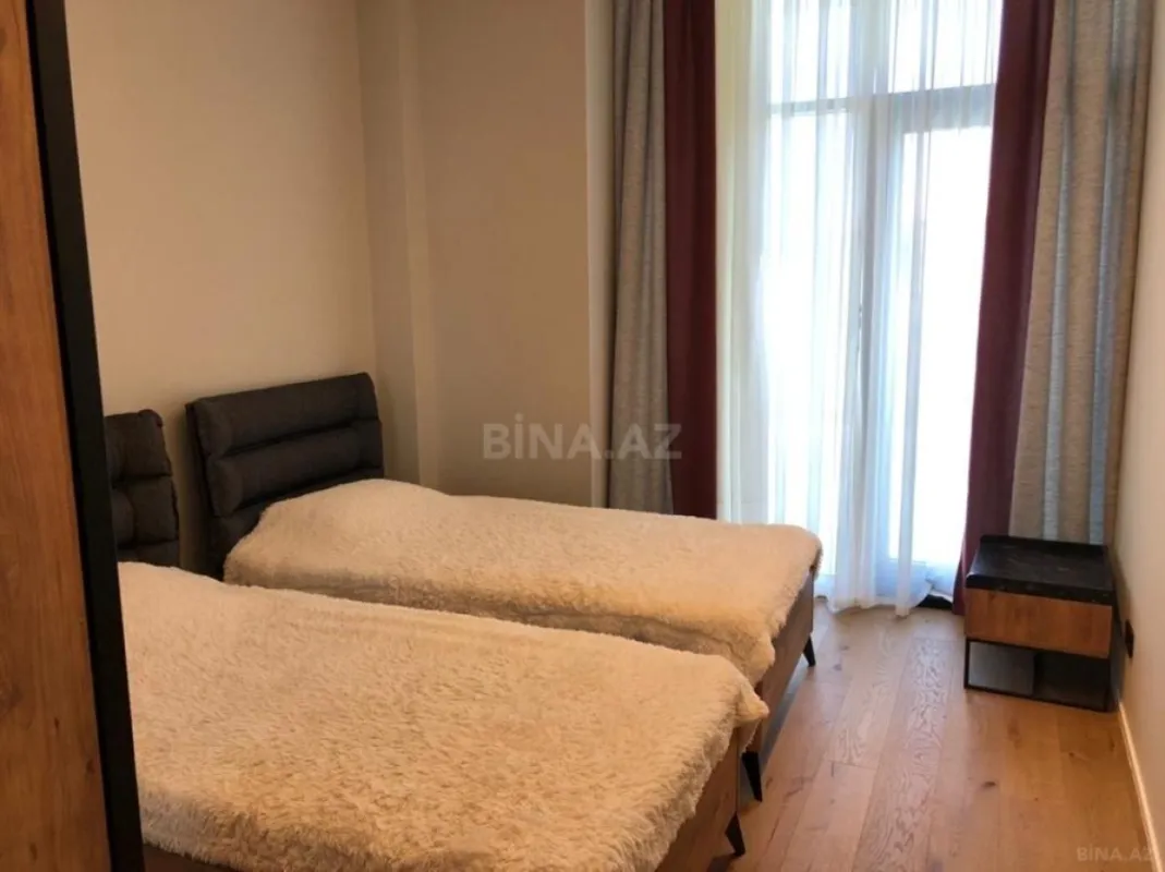 Kirayə verilir 3 otaqlı mənzil 115 m²